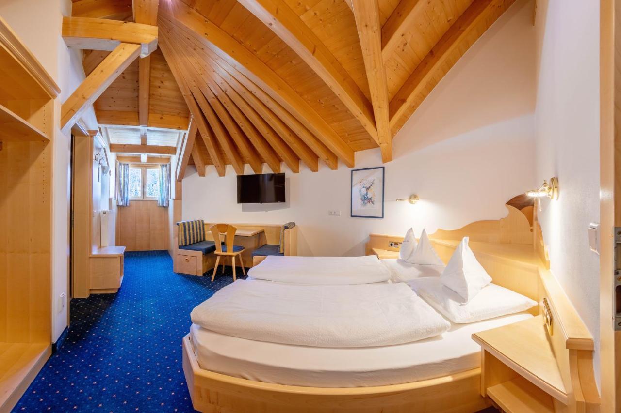 Schwarzer Adler Hotel 2*